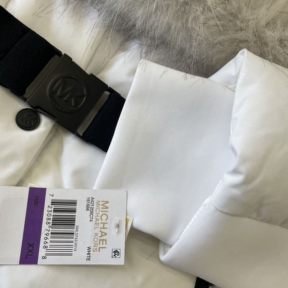 NWT Stunning Michael Kors Belted White Winter Coat Designer MK Jacket M - 2X - Picture 3 of 15